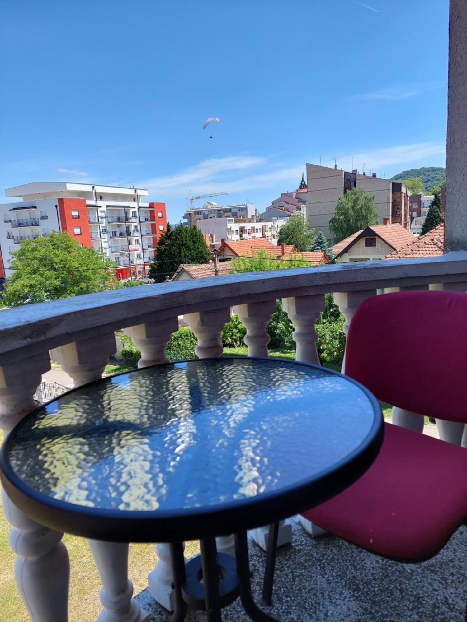 فندق Aleks Sobe Banja Koviljača الغرفة الصورة