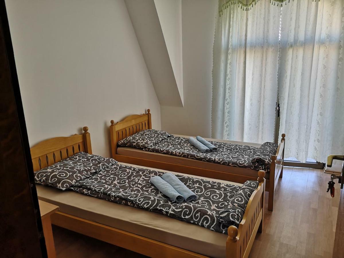 فندق Aleks Sobe Banja Koviljača المظهر الخارجي الصورة